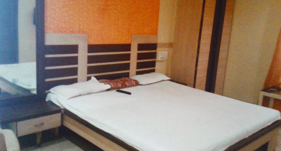 Hotel ShriRam Dining & Aryan Lodge, Solapur 3